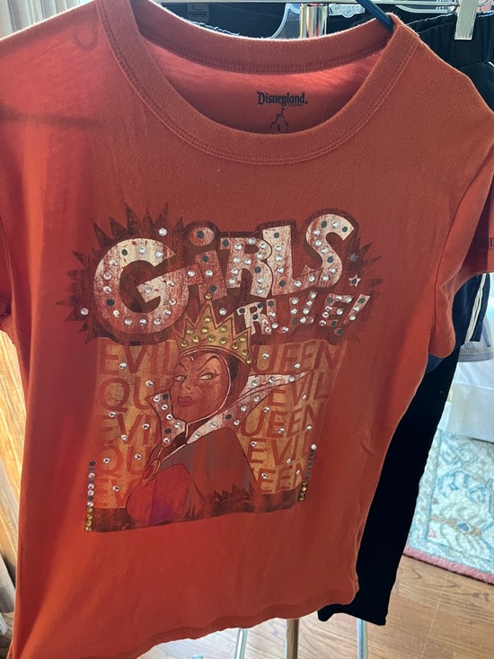 Disney Tops - Disneyland evil queen